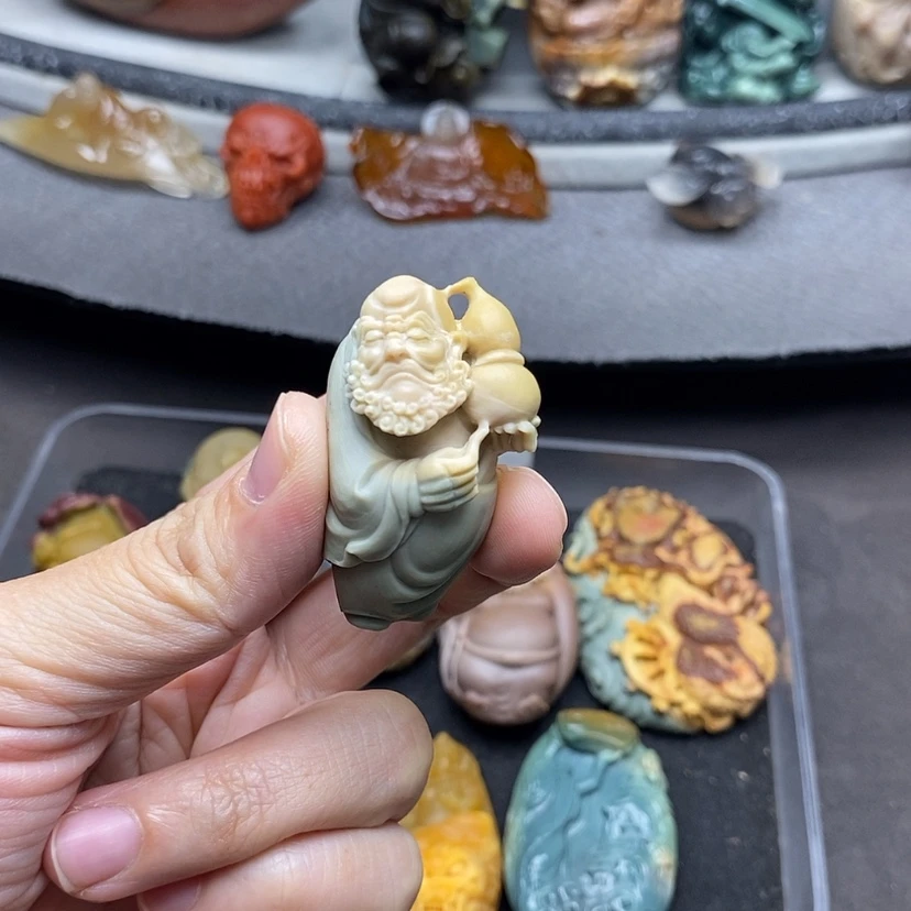 【闪购商品】定制石英质玉吊坠未镶嵌