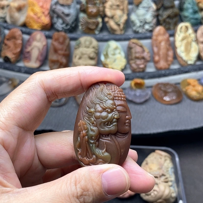 【闪购商品】定制石英质玉吊坠未镶嵌