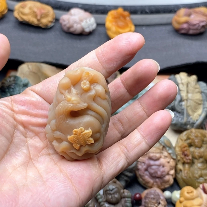 【闪购商品】定制石英质玉吊坠未镶嵌