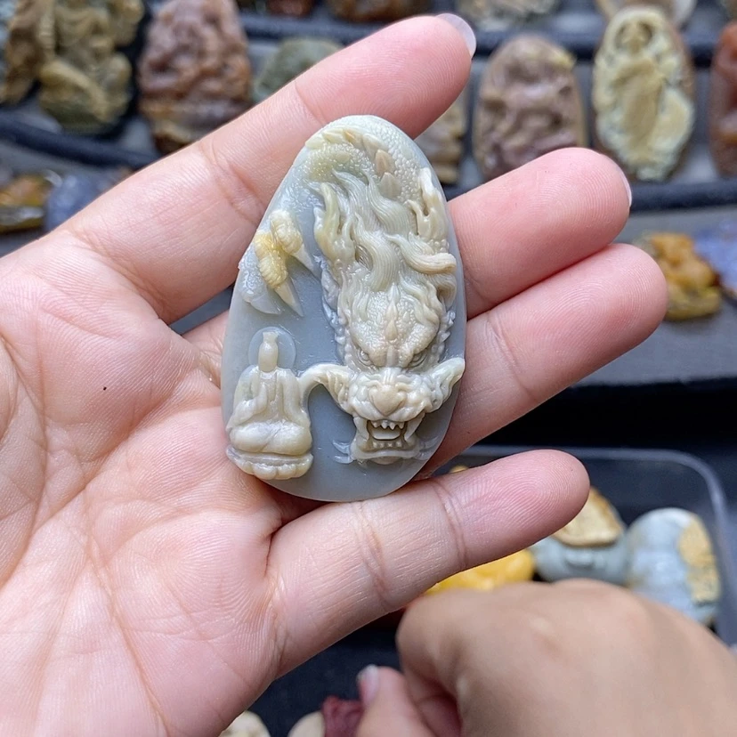 【闪购商品】定制石英质玉吊坠未镶嵌