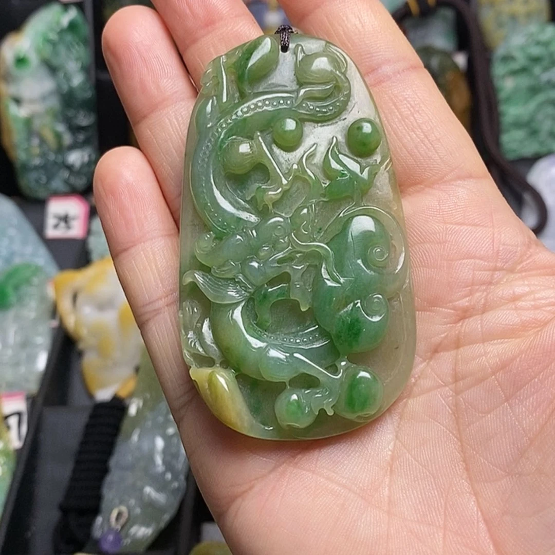 【闪购商品】翡翠颈饰未镶嵌丨*如