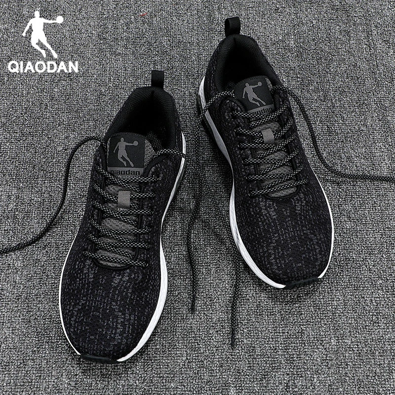 中国乔丹正品男鞋春季新款休闲跑步鞋男休闲百搭软底爸爸运动鞋子