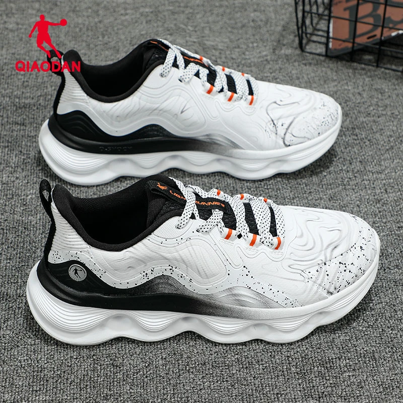 中国乔丹运动鞋男鞋秋季新款学生老爹鞋正品聚软跑步鞋EM43231805