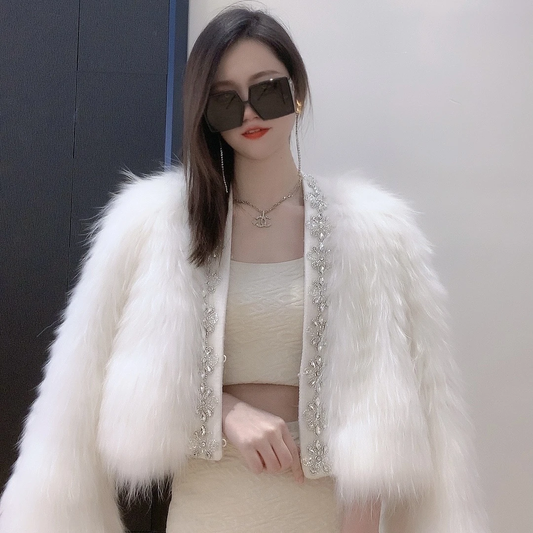 8002网红时尚名媛气质重工女秋冬简约轻奢长袖设计师款外套短款