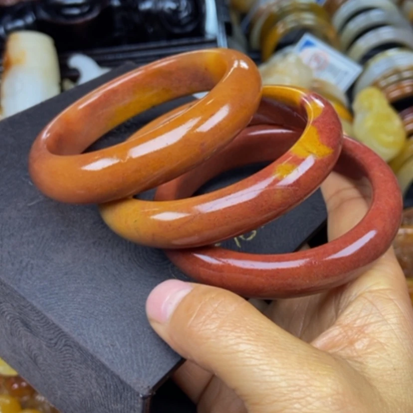 【闪购商品】石英质玉（黄龙玉）颈饰未镶嵌