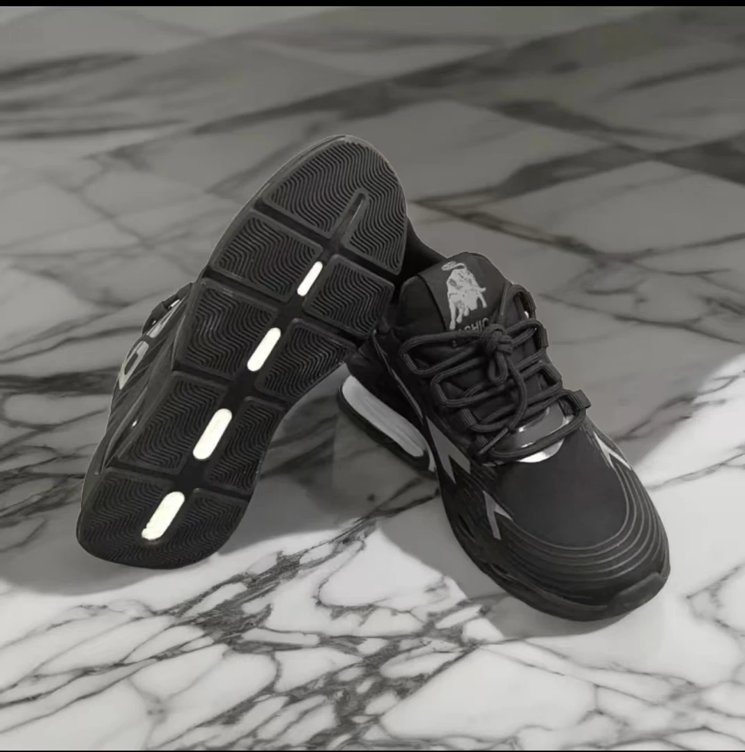 2024秋冬季新款防滑耐磨慢跑鞋男士运动鞋