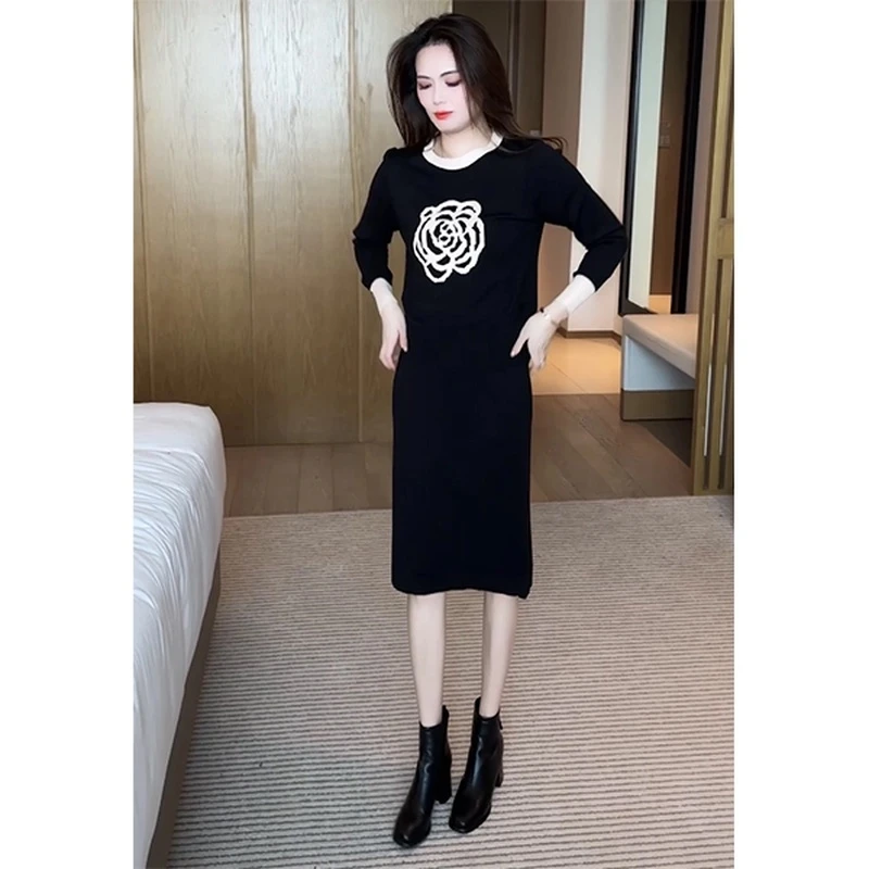 秋冬 女装收腰裙秋冬时尚显瘦长袖中长款打底针织裙子