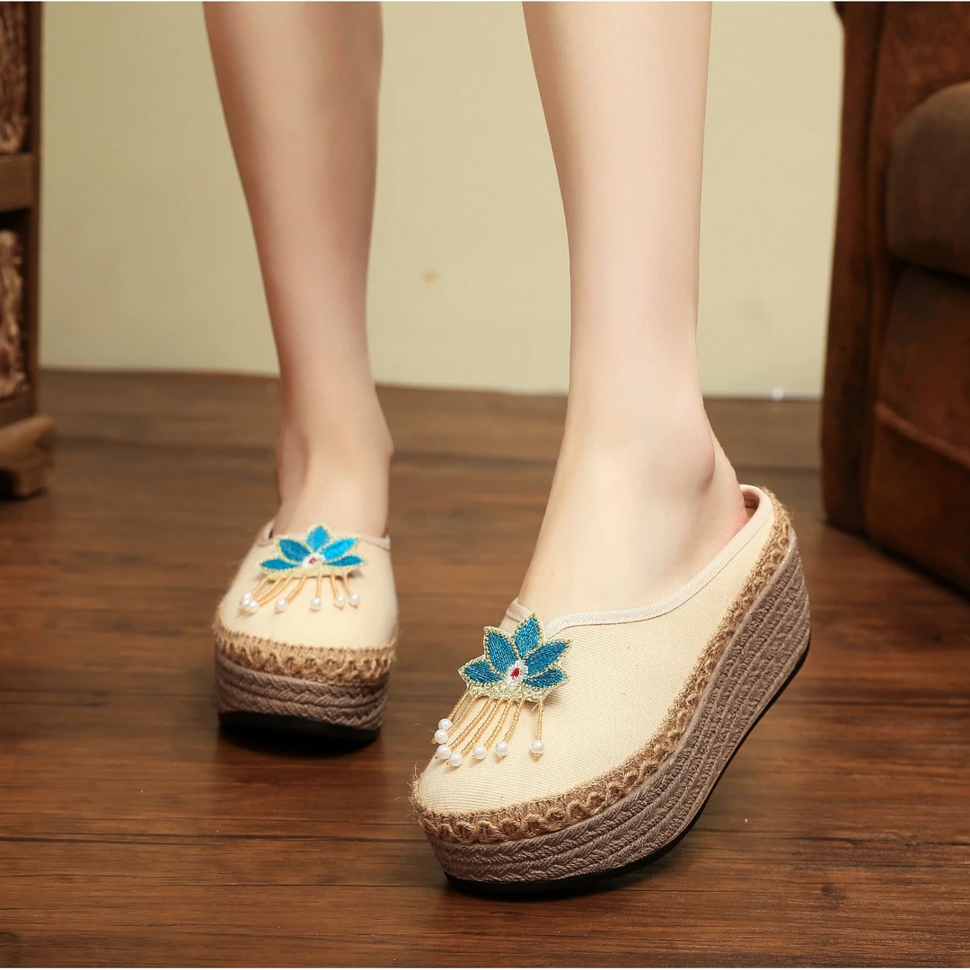 四代鞋底【汉诺依】1618-31新款可外穿拖鞋复古绣花民族风厚底鞋