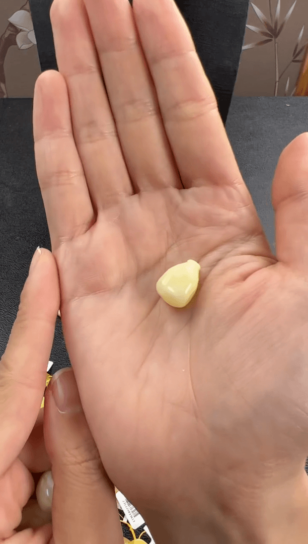 【闪购商品】琥珀裸石未镶嵌11123687-配饰任意发一件