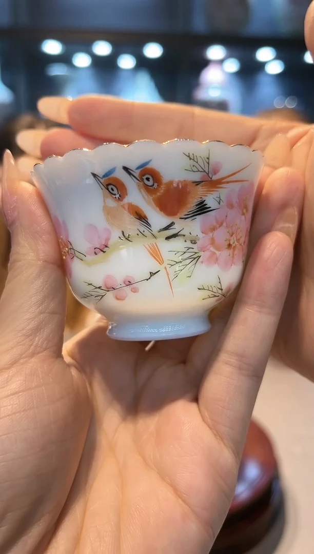 【闪购商品】官窑瓷画院805官窑瓷画院胡晶桃花鸟主人杯