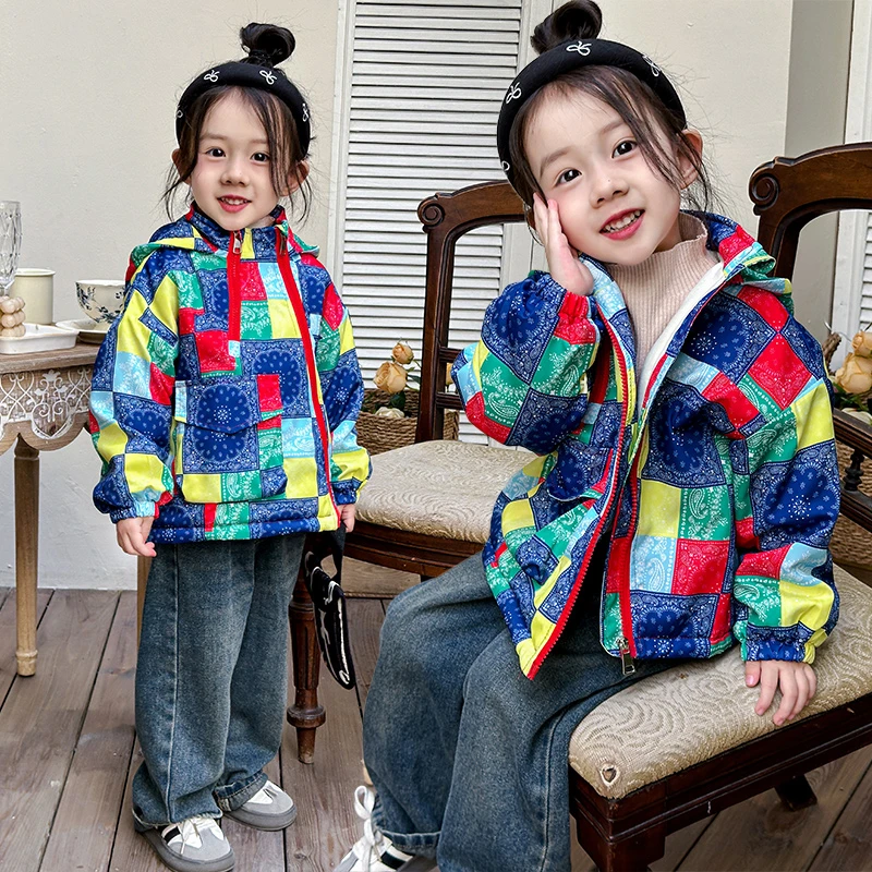 【现货】2024新款女宝宝加绒加厚拼色棉服儿童彩色格子外套秋冬款潮