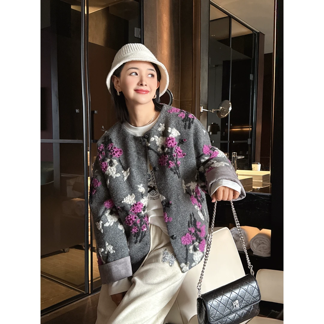 2024冬季新款钉珠亮片精致拼色花束图案高级感气质毛呢外套W33070