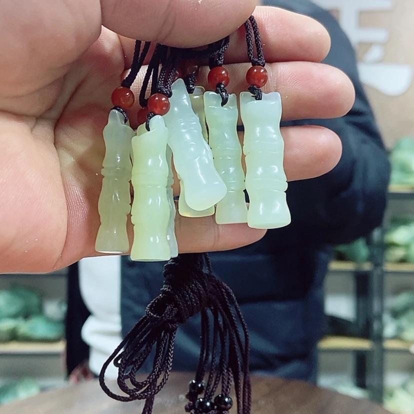 【闪购商品】蛇纹石玉颈饰未镶嵌