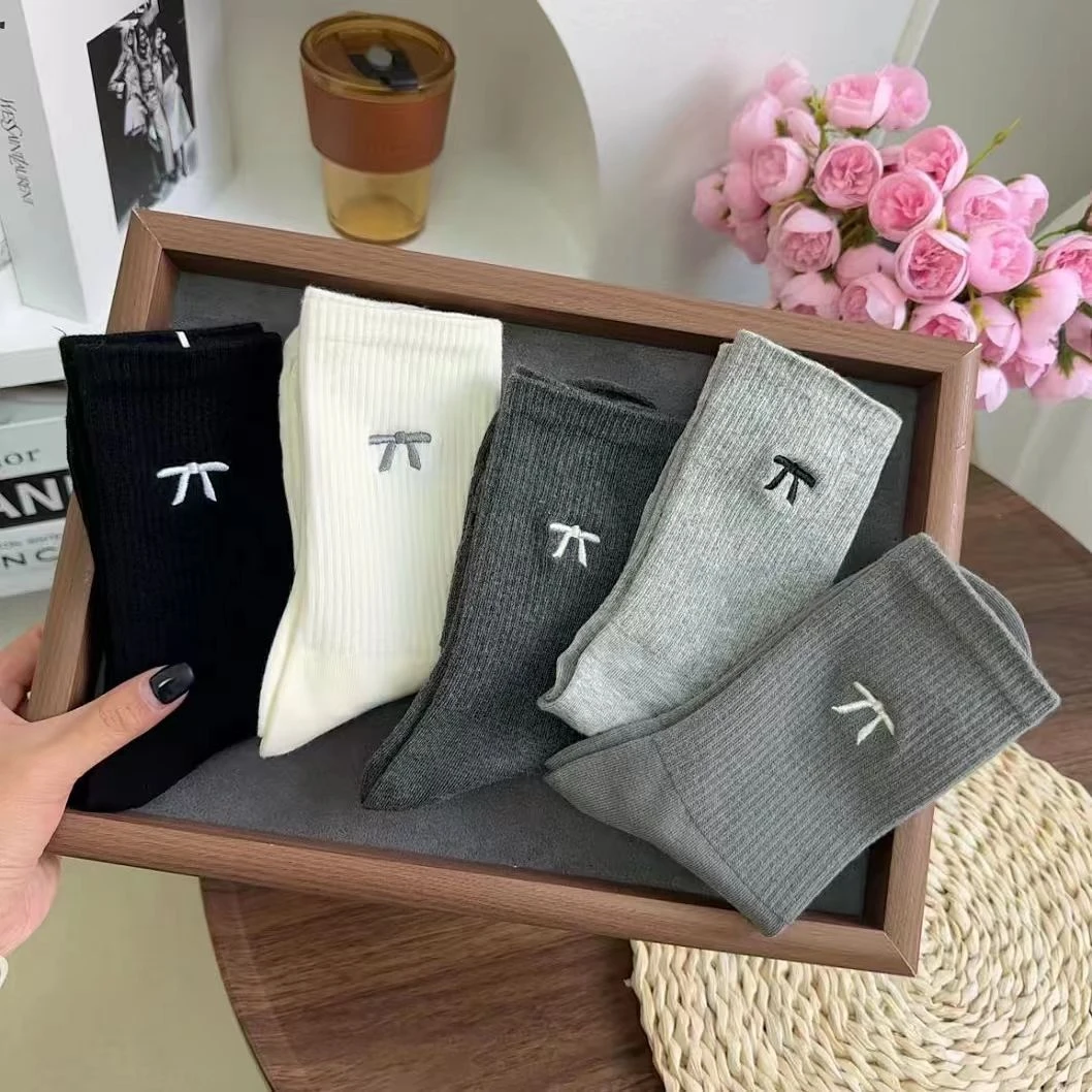 新款袜子中长款格雷灰ins潮刺绣百搭秋冬新款休闲纯色简约蝴蝶结