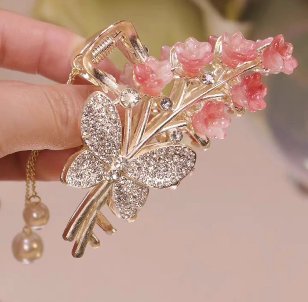 高级感蝴蝶铃兰花流苏抓夹后脑勺半扎发鲨鱼夹发卡简约气质夹332