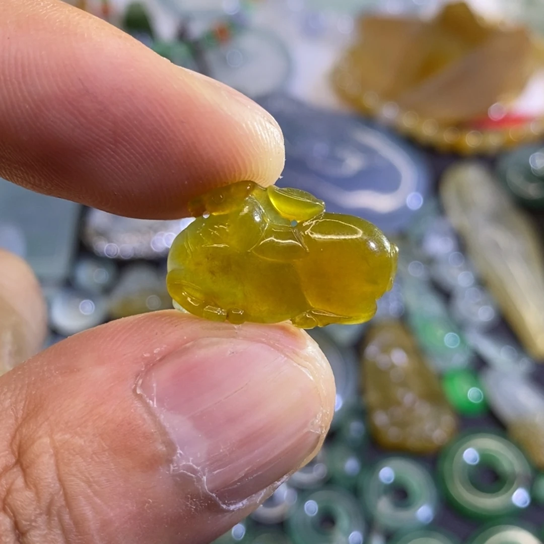 定制翡翠未镶嵌翡翠