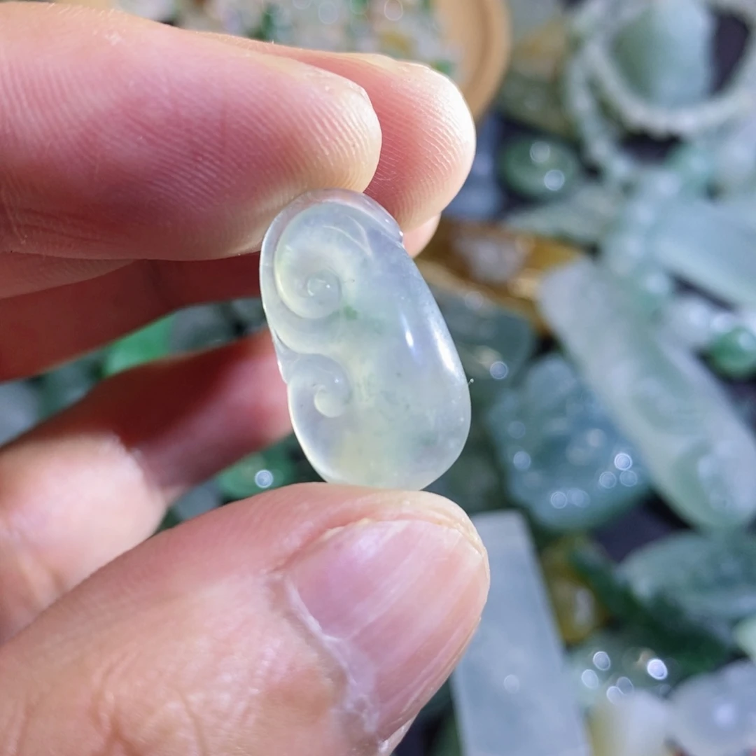 定制翡翠未镶嵌翡翠