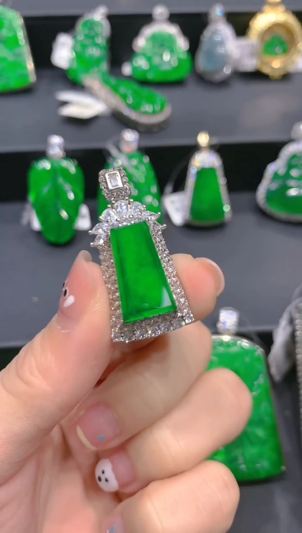 【闪购商品】翡翠颈饰银S925镶嵌00058