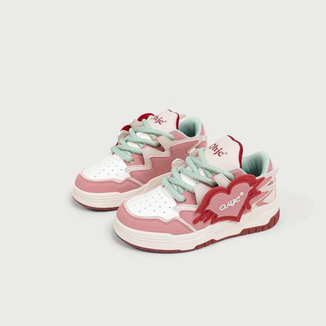 2024新款小众高街面包鞋国潮字母运动鞋情侣板鞋   685