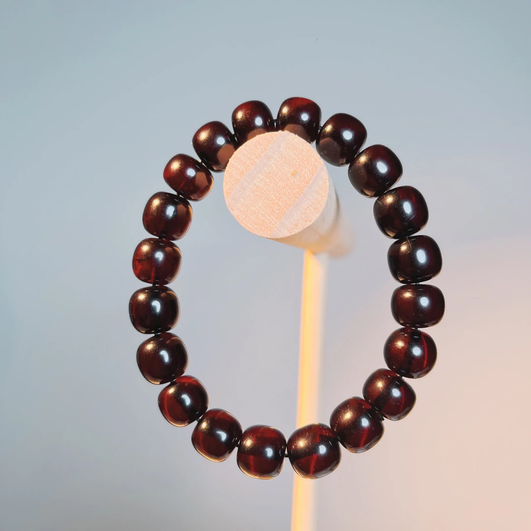 夏歌珠宝-15+缅甸血翳珀酒红色老型精时尚百搭单圈男女士手串手链