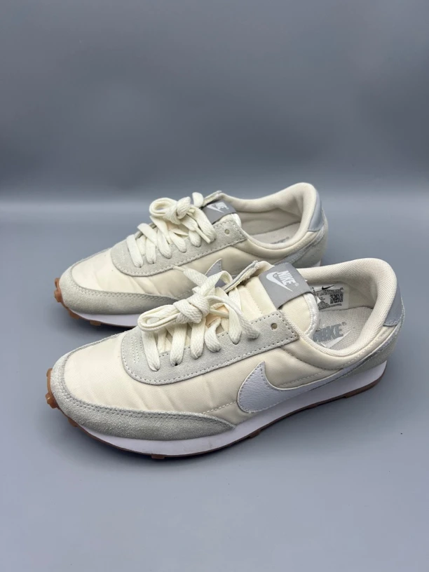37.5码/内长235 二手9新Nike Daybreak 解构华夫鞋 CK2351-101