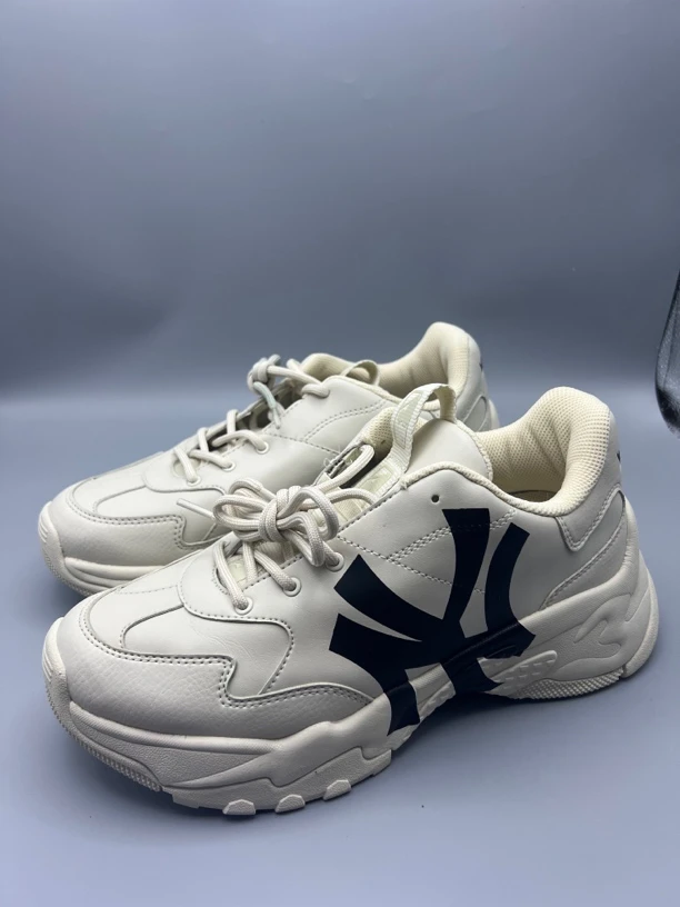 42.5码/内长270 二手99新 正品 MLB 人造革老爹鞋男女同款 米色
