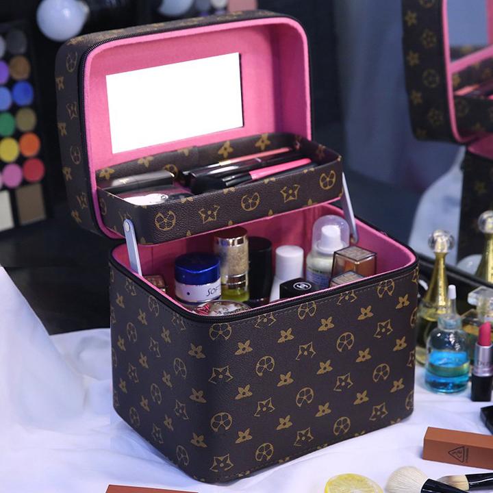 大牌化妆包女款便携大容量2024新款旅行手提化妆品收纳盒箱带镜子