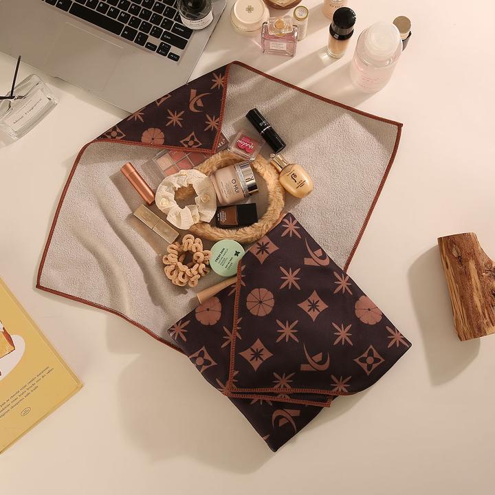 P人化妆包魔术布便携式旅行懒人专属男女大容量收纳袋自粘百贴布