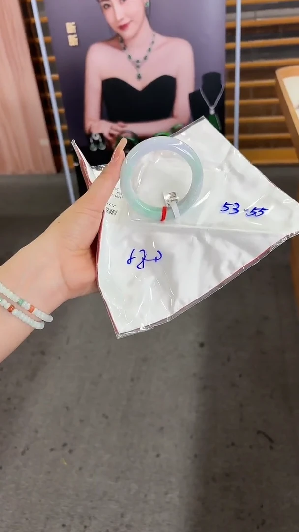 【闪购商品】翡翠手镯未镶嵌手镯