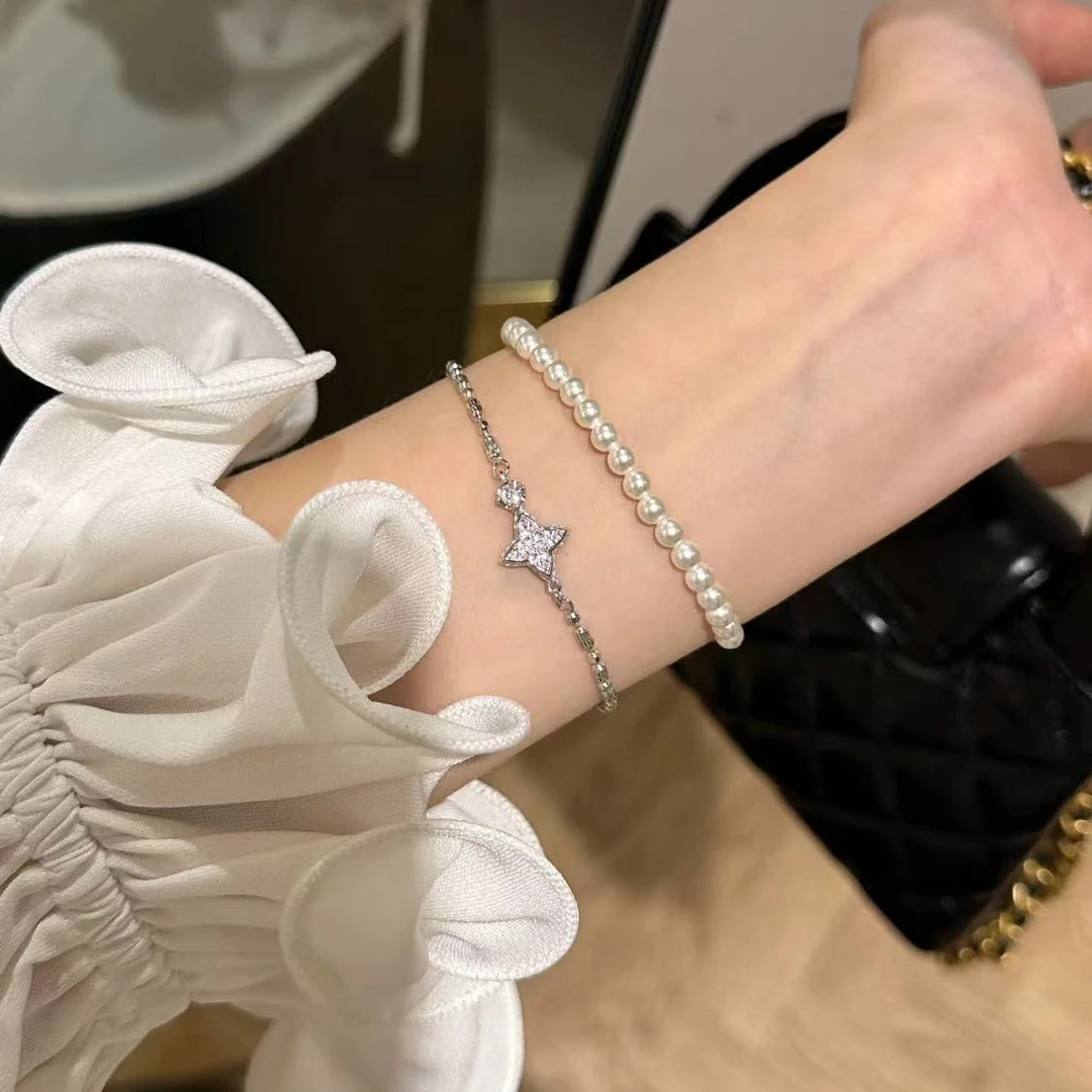 925银莫桑石手链 木木（Q1511）19厘米 星星两戴满镶手链43颗