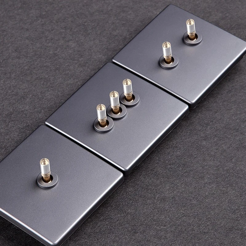 汉顿墙壁B2水晶黄铜单开银灰色面板五孔16A插座USB一开双控空白86