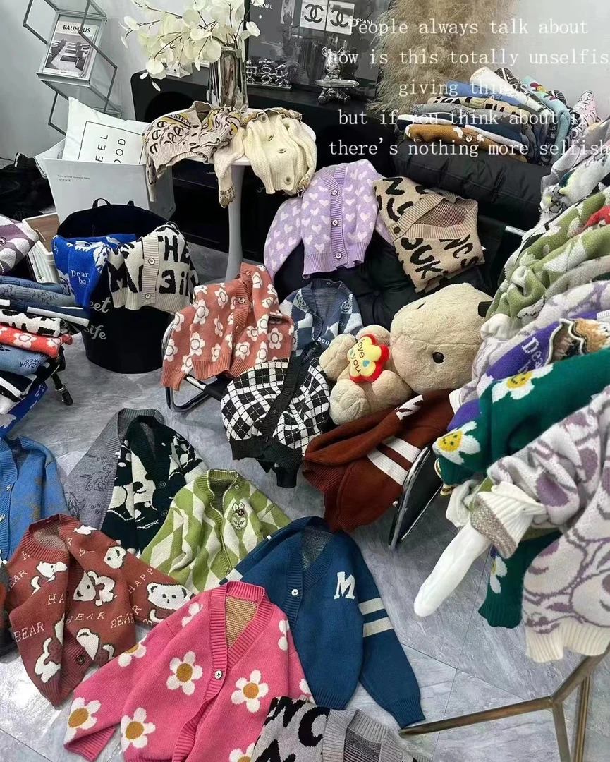 多编码男童女童衣服（511-520）