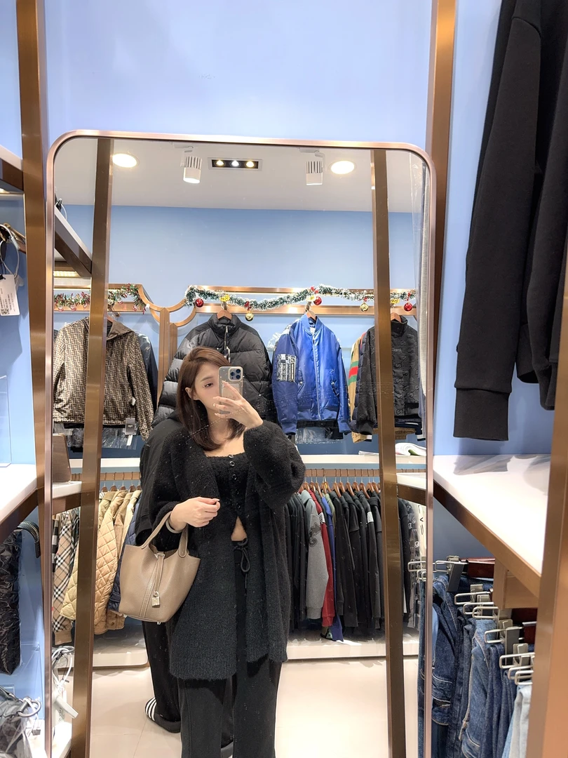 Lala 编码1到64网红上衣