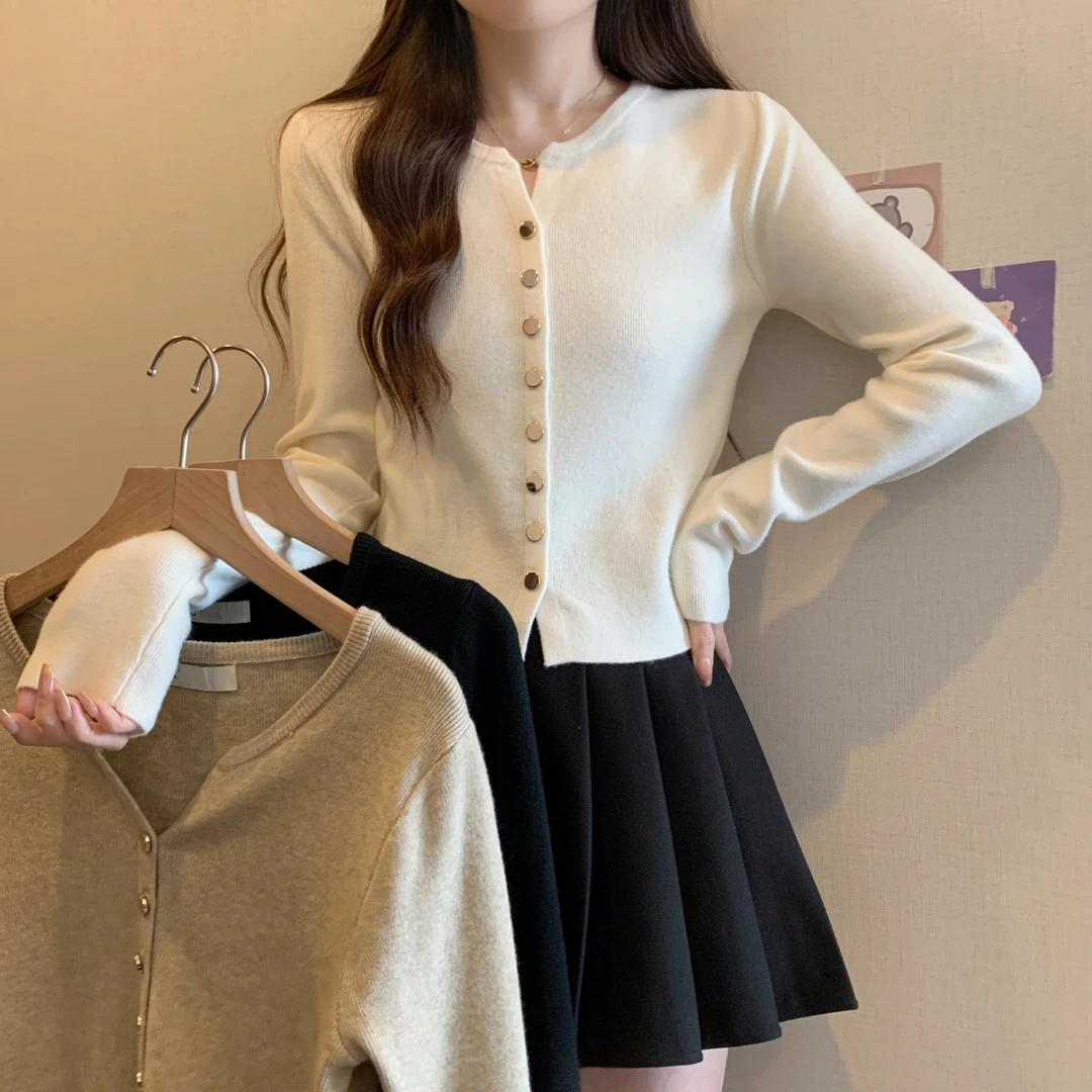 2025春秋新款百搭显瘦长袖针织开衫女气质圆领洋气打底衫外搭上衣