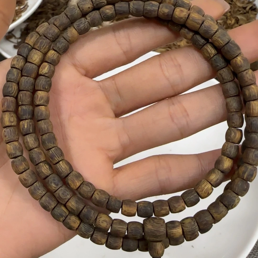沉香木手串L***?海南棋楠沉香老料乌身沉水手串15