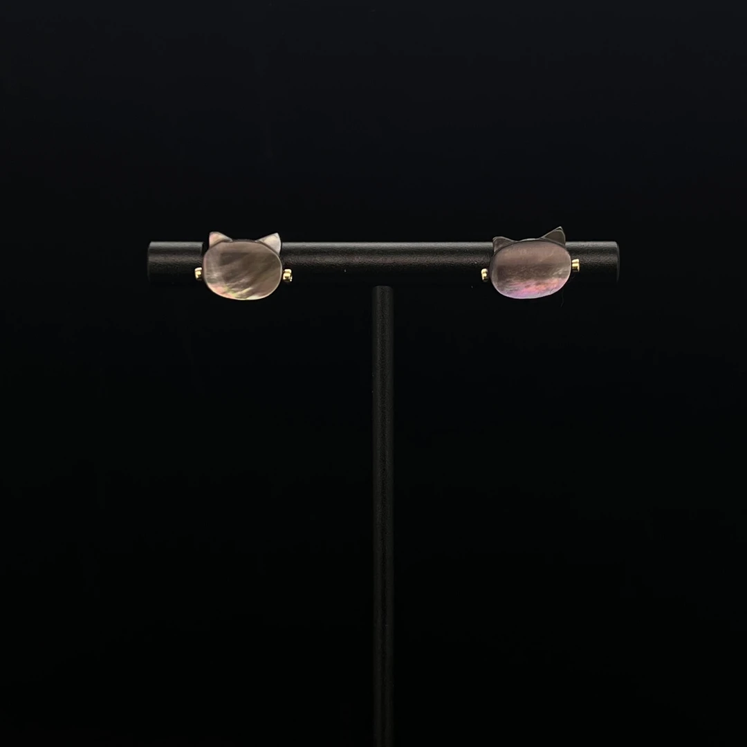 1017灰色猫咪耳钉