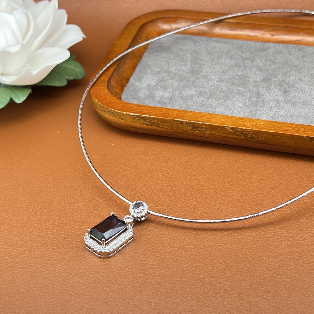 6813紫色方块项圈