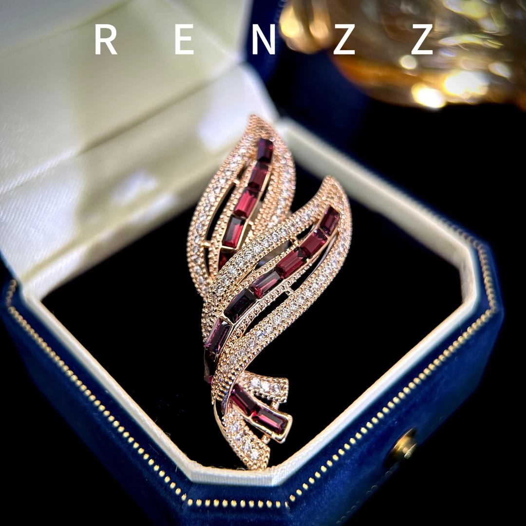 0790紫色卷羽胸针