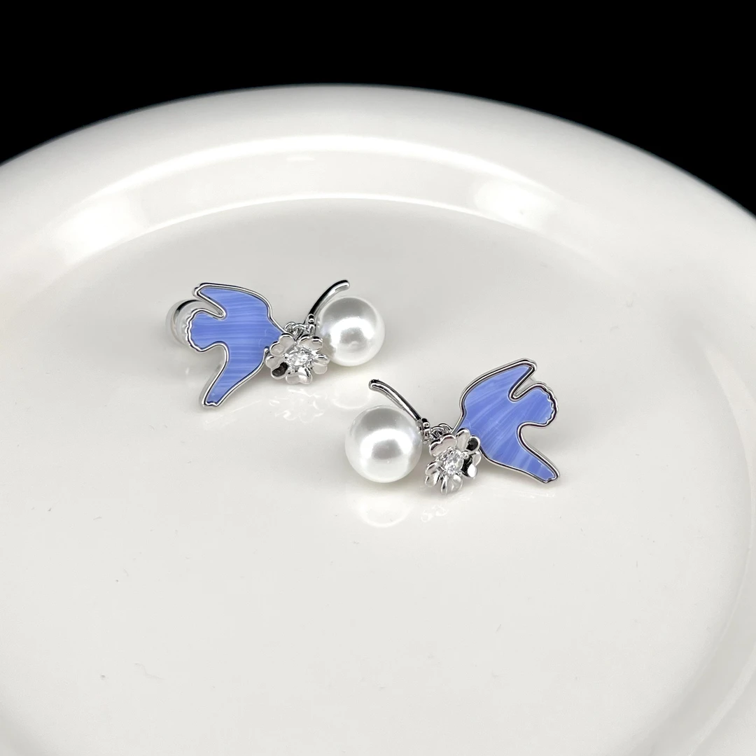 4195  蓝色小鸟花朵耳钉
