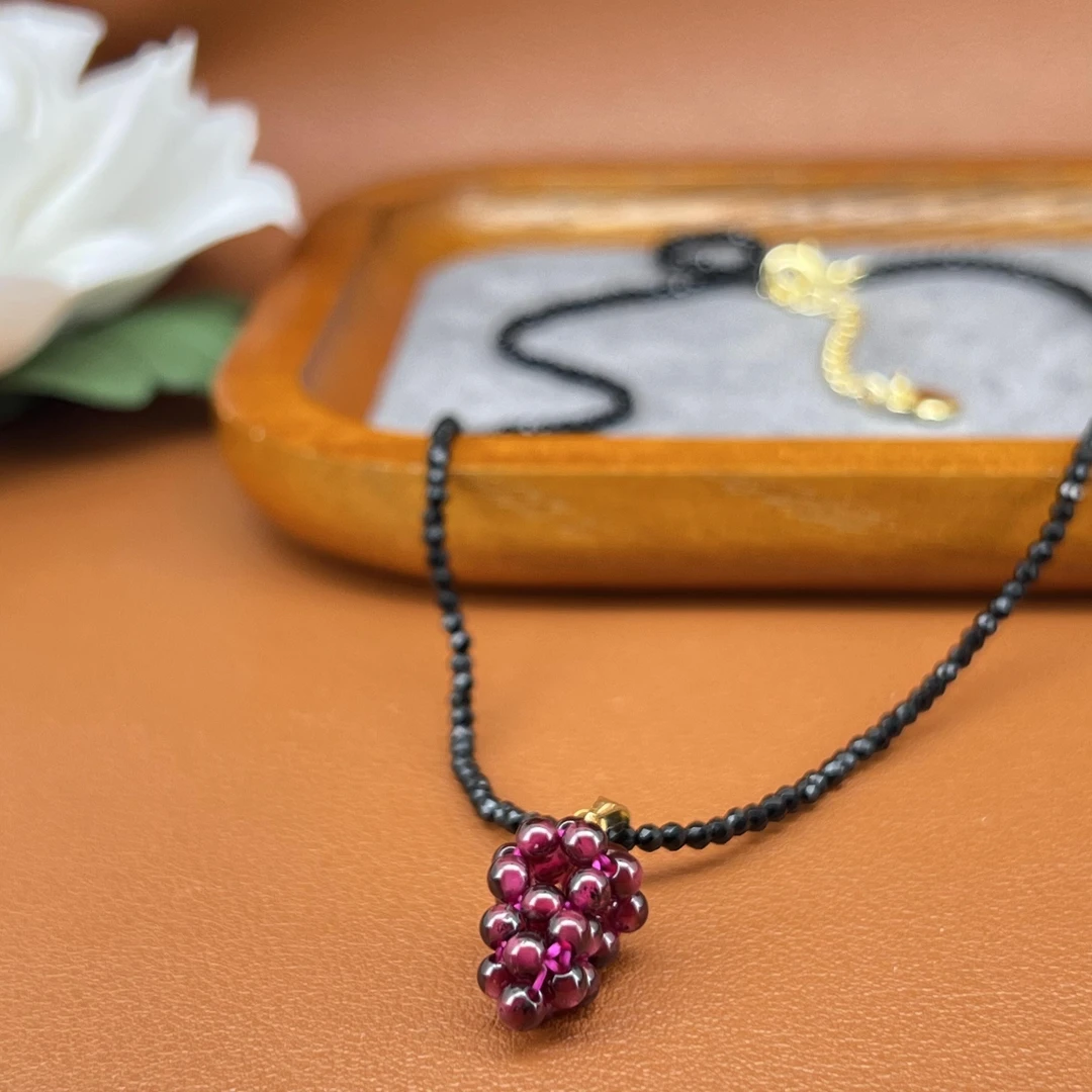 6566气质石榴紫色葡萄圆球项链