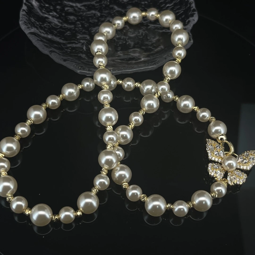 0319黄颜色蝴蝶圆球项链