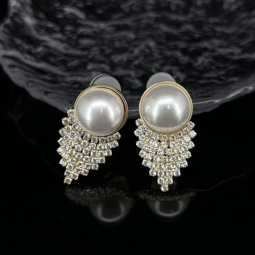 3438 黄颜色小流苏耳钉