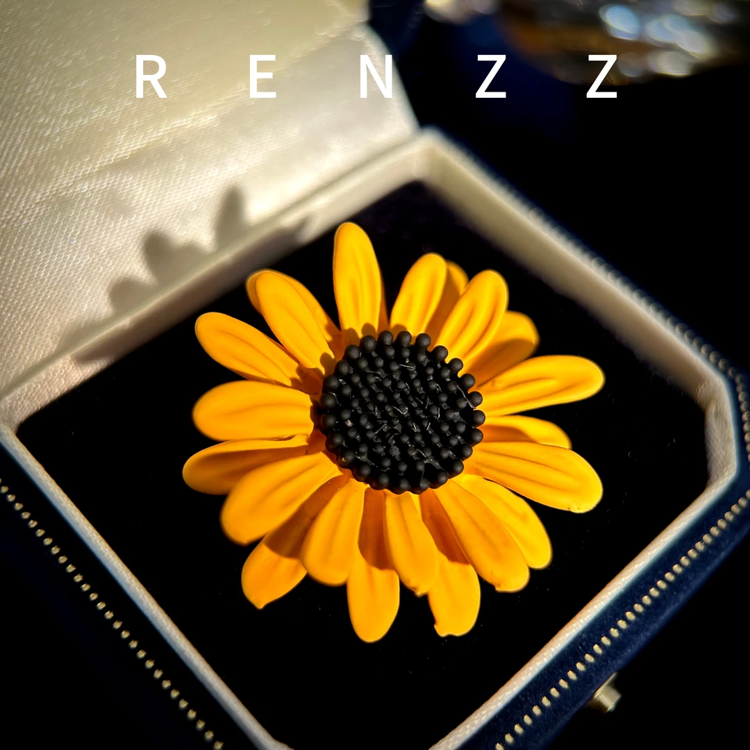 任珍 7416法★【向阳花】高档轻奢黄色向日葵胸针