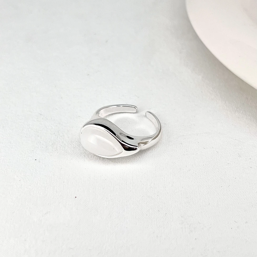 295 白色水滴戒指气质首饰