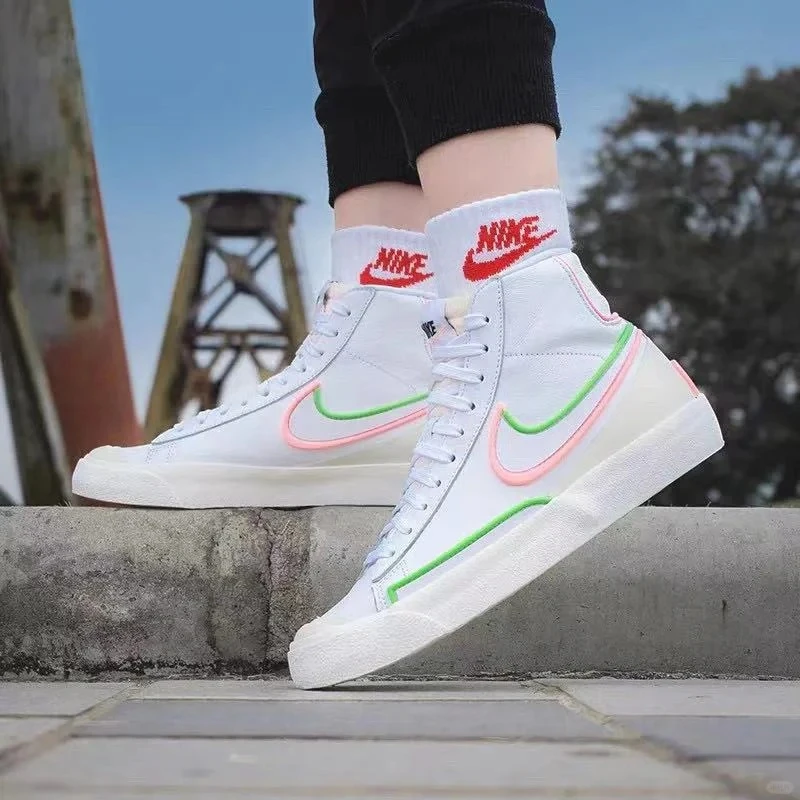 【宇露优选36.5码】Nike耐克开拓者休闲高帮板鞋女子DC1746-102断码