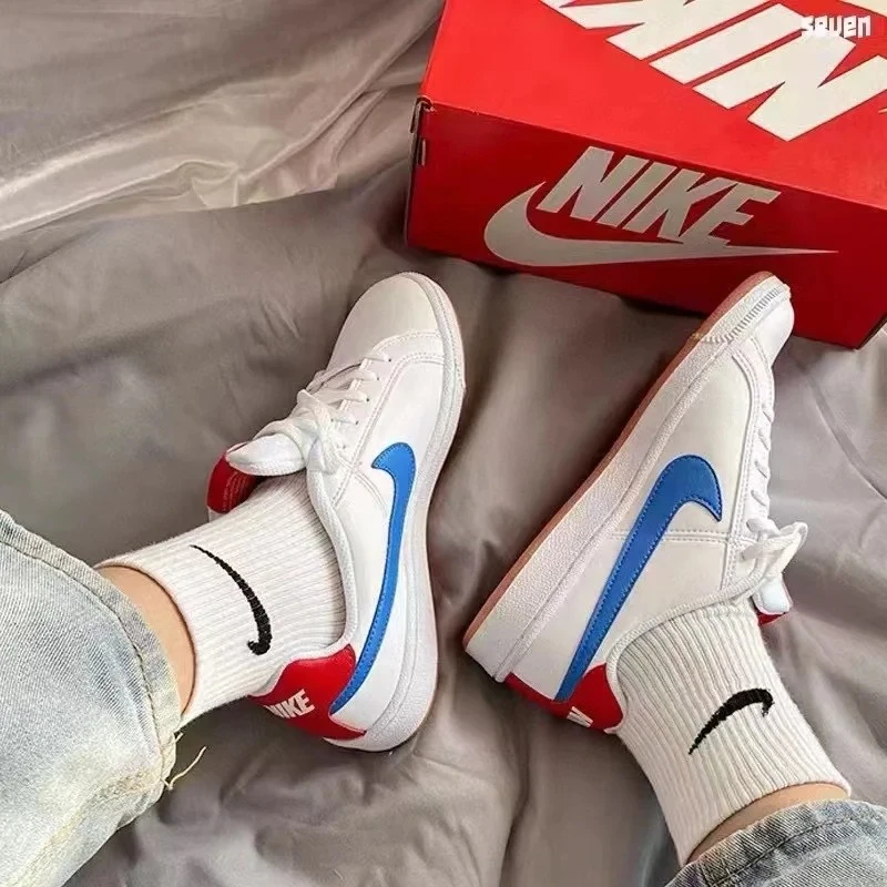 Nike COURT ROYALE (GS)蓝白女潮流运动休闲板鞋833535-109微瑕