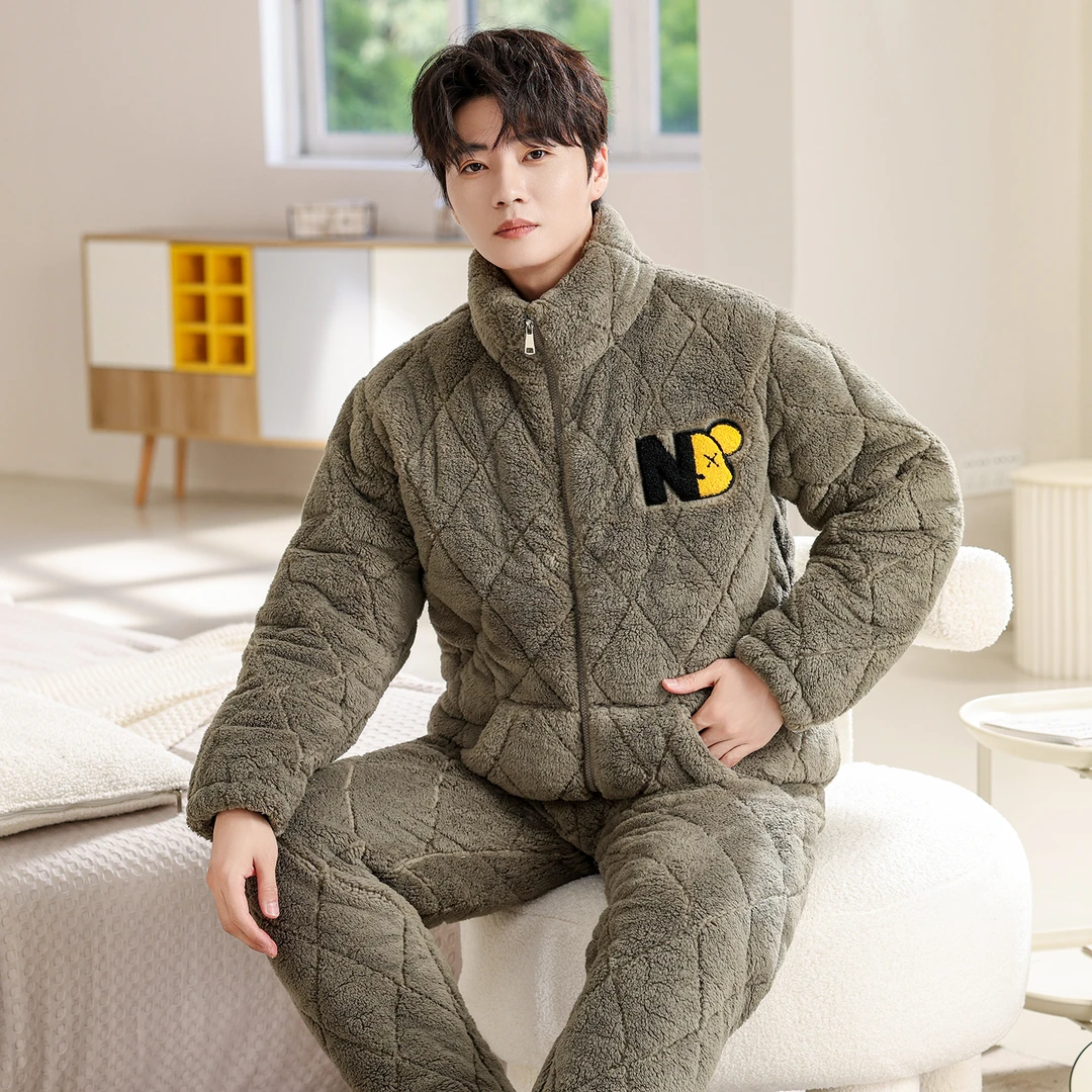 2024冬季加绒加厚保暖家居服三层夹棉睡衣新款维尼熊