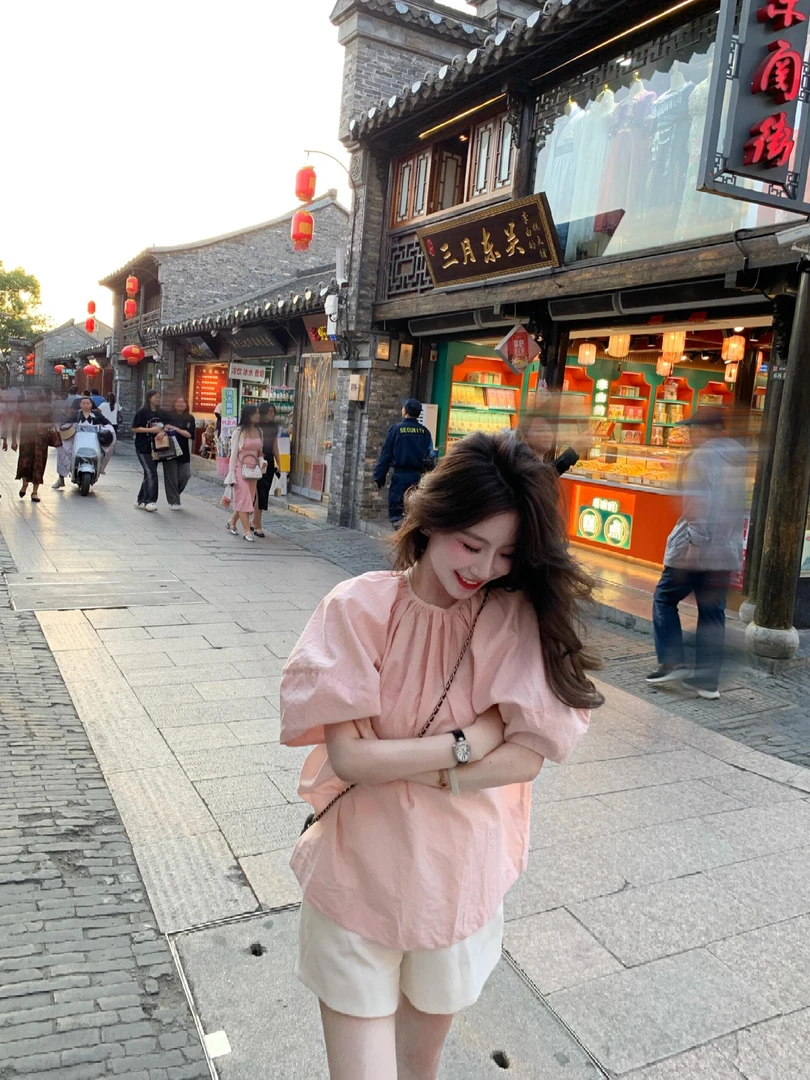 法式温柔风粉色泡泡袖衬衫2024年夏季休闲宽松高级感独特别致上衣