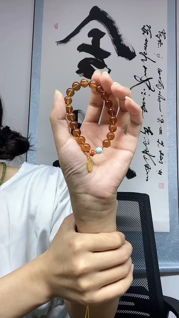 【闪购商品】琥珀手串未镶嵌A货琥珀手串多样性发货