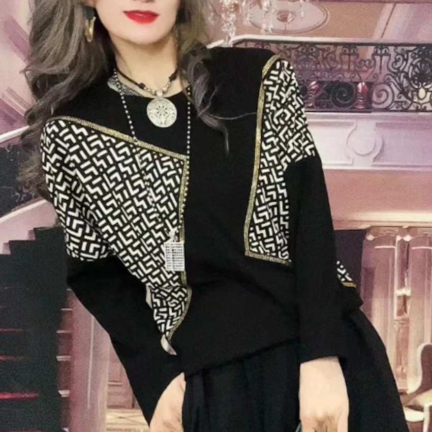 2023年款春夏季时尚女装设计感小众拼接上衣显瘦百搭打底衫长袖潮